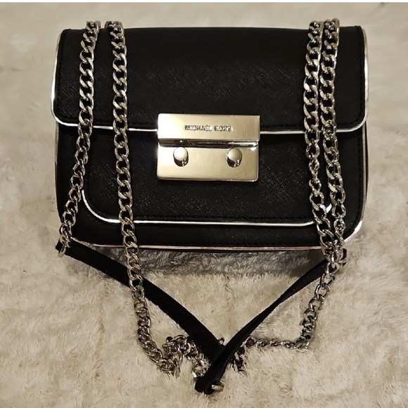 Rare Michael Kors Sloan Specchio Shoulder Flap Bag Black Saffiano - Picture 1 of 13